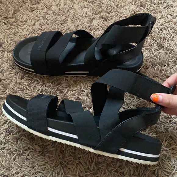 daisy fuentes sandals - Picture 6 of 6